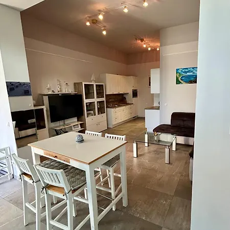 - Strand, Park Und Wald * Ostseebad Kühlungsborn